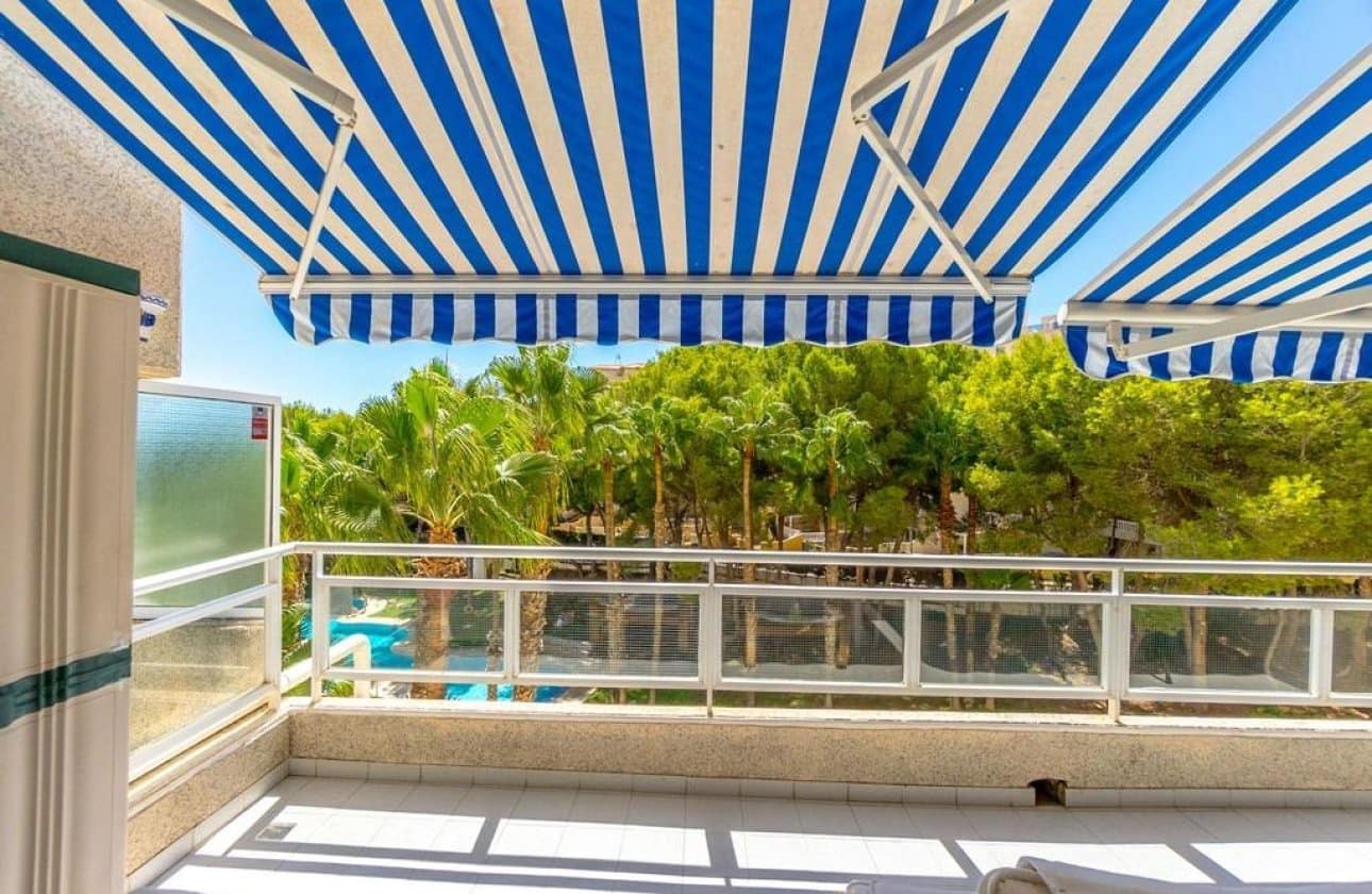 Apartamento de 3 habitaciones en Orihuela Costa en venta con piscina - 240.000 € (Ref: 9591931)