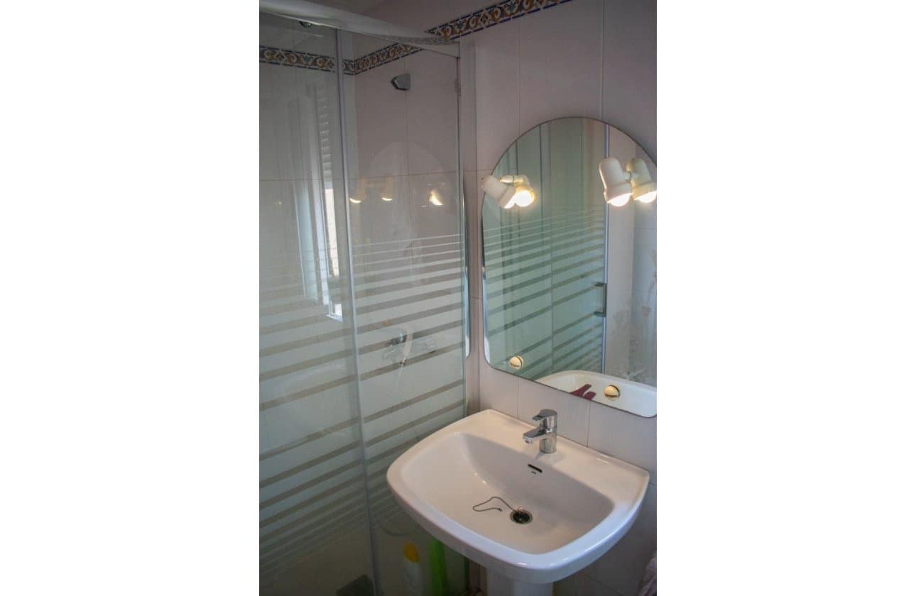 3 sovrum Strandlägenhet till salu i La Manga del Mar Menor - 175 000 € (Ref: 9608332)