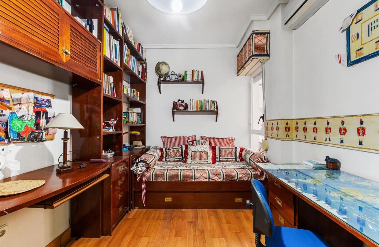 4 chambre Appartement à vendre à Torrevieja - 499 000 € (Ref: 9608334)