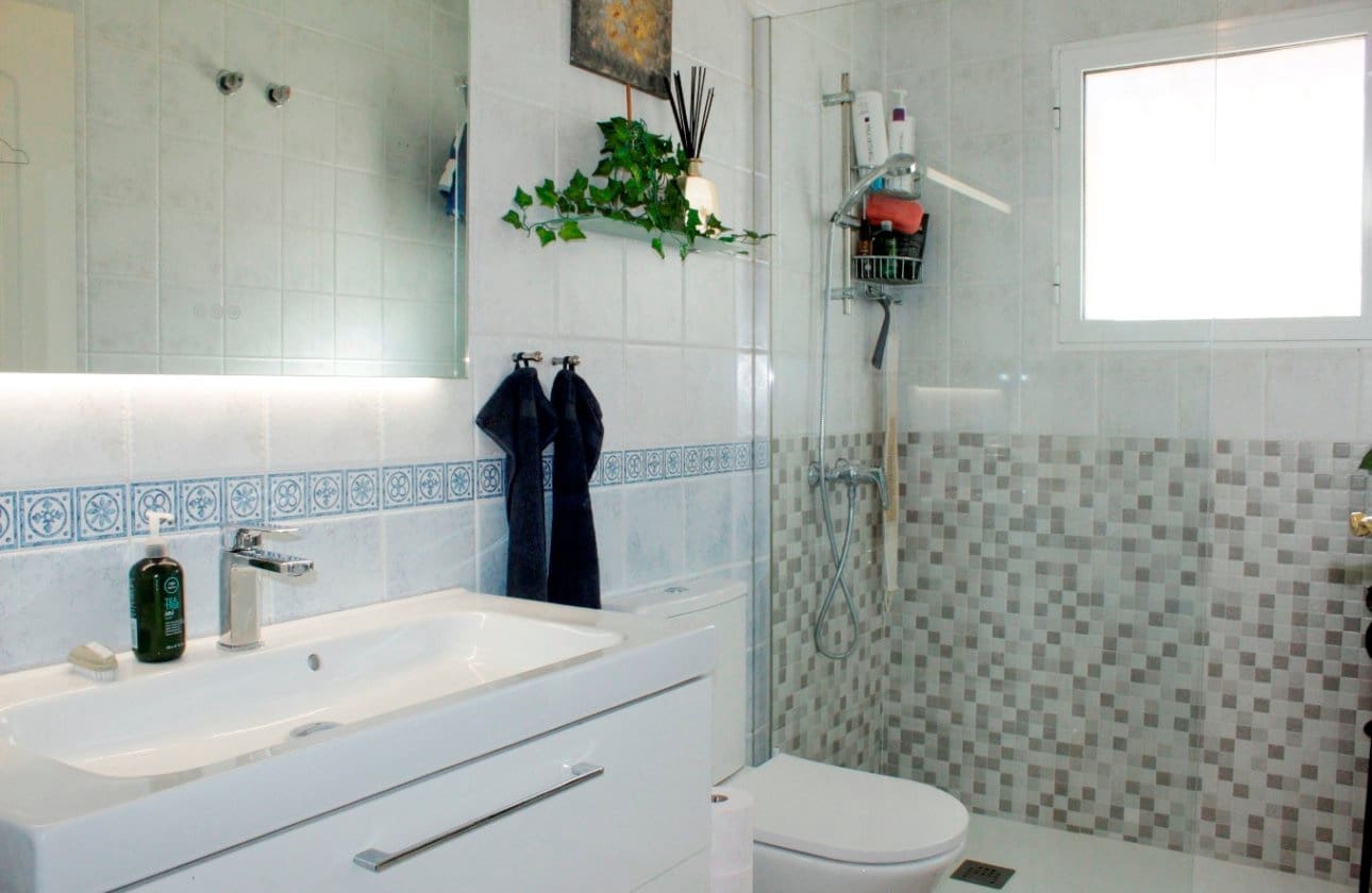 3 soverom Hus til salgs i Orihuela Costa med svømmebasseng - € 239 000 (Ref: 9619668)