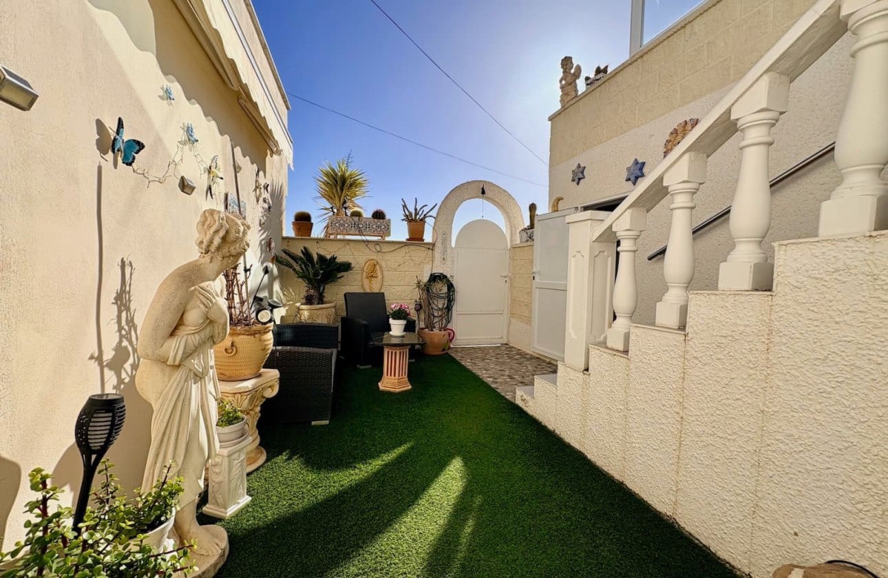 1 bedroom Bungalow for sale in Ciudad Quesada - € 119,000 (Ref: 9619669)