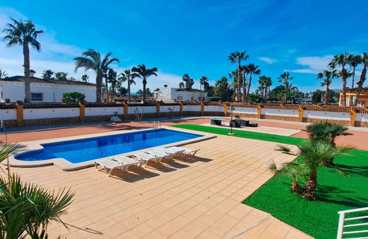 3 bedroom Villa for sale in Catral with pool - € 430,000 (Ref: 9619670)