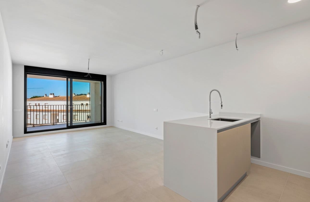 Ático de 2 habitaciones en Dénia en venta con piscina - 420.000 € (Ref: 9619671)