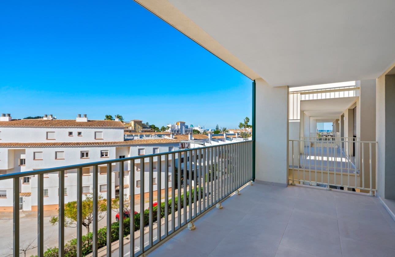 Ático de 2 habitaciones en Dénia en venta con piscina - 420.000 € (Ref: 9619671)