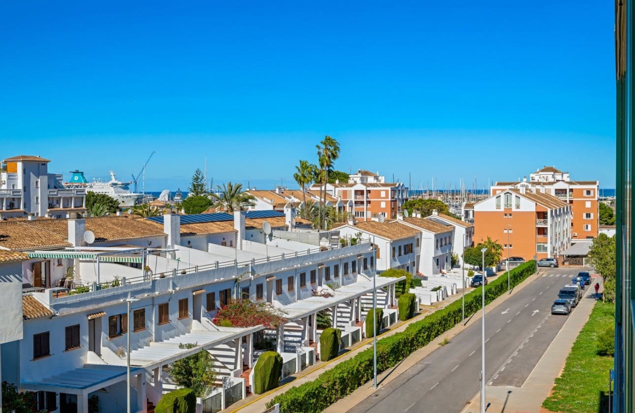 Ático de 2 habitaciones en Dénia en venta con piscina - 420.000 € (Ref: 9619671)