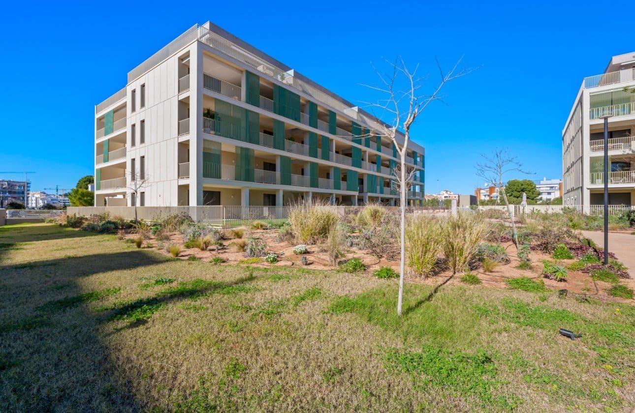 Ático de 2 habitaciones en Dénia en venta con piscina - 420.000 € (Ref: 9619671)