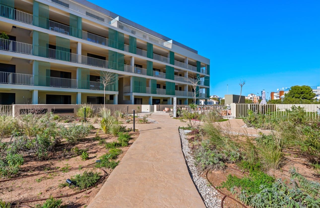 Ático de 2 habitaciones en Dénia en venta con piscina - 420.000 € (Ref: 9619671)