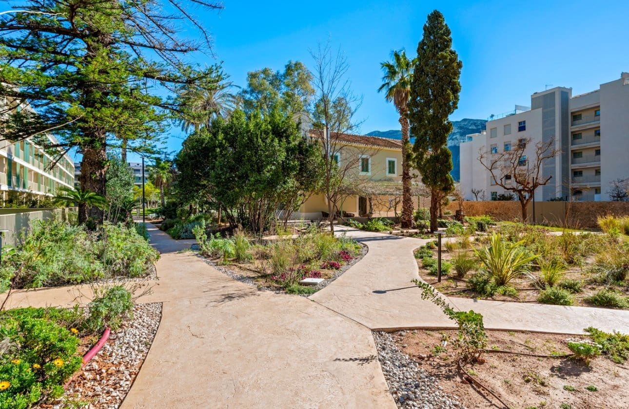 Ático de 2 habitaciones en Dénia en venta con piscina - 420.000 € (Ref: 9619671)