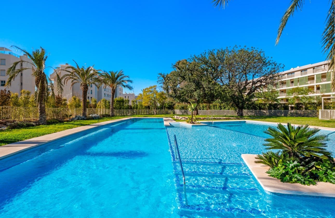 Ático de 2 habitaciones en Dénia en venta con piscina - 420.000 € (Ref: 9619671)