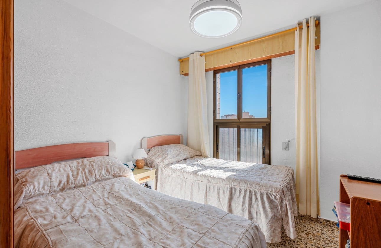 3 camera da letto Appartamento sulla Spiaggia in vendita in Arenales del Sol con piscina - 340.000 € (Rif: 9627507)