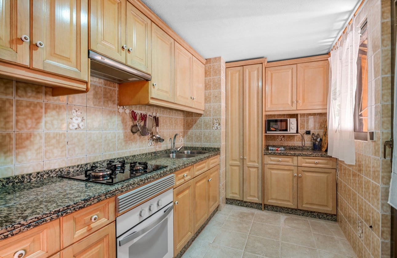 3 camera da letto Appartamento sulla Spiaggia in vendita in Arenales del Sol con piscina - 340.000 € (Rif: 9627507)