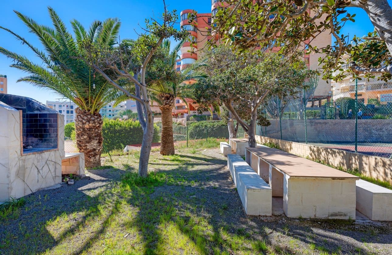 3 camera da letto Appartamento sulla Spiaggia in vendita in Arenales del Sol con piscina - 340.000 € (Rif: 9627507)