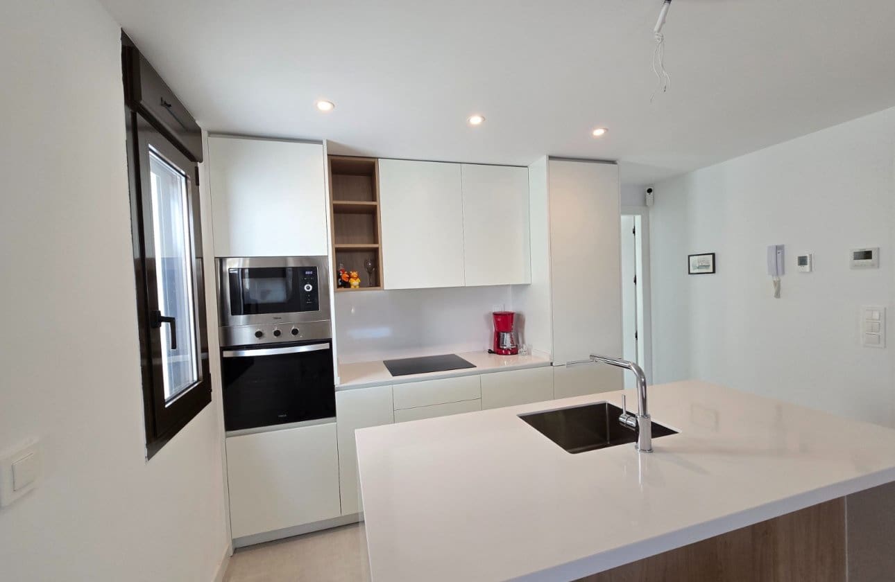 2 makuuhuone Huoneisto myytävänä paikassa Pilar de la Horadada mukana uima-altaan - 279 000 € (Ref: 9627509)