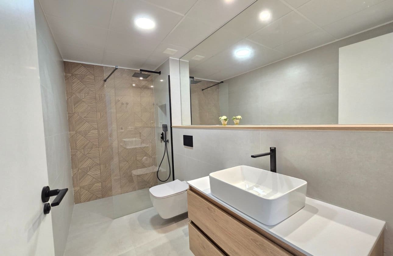 2 makuuhuone Huoneisto myytävänä paikassa Pilar de la Horadada mukana uima-altaan - 279 000 € (Ref: 9627509)