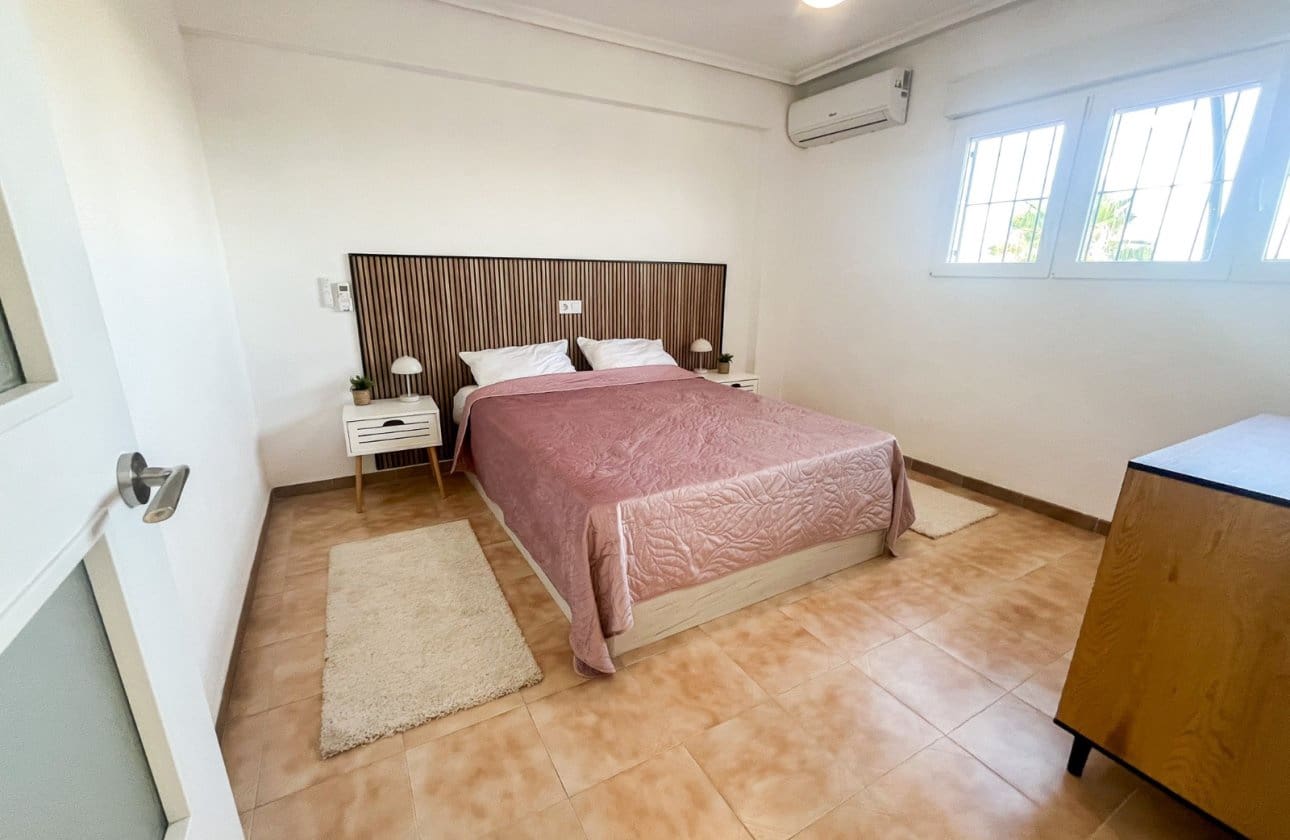 2 soverom Penthouse til salgs i Orihuela Costa - € 247 000 (Ref: 9634622)