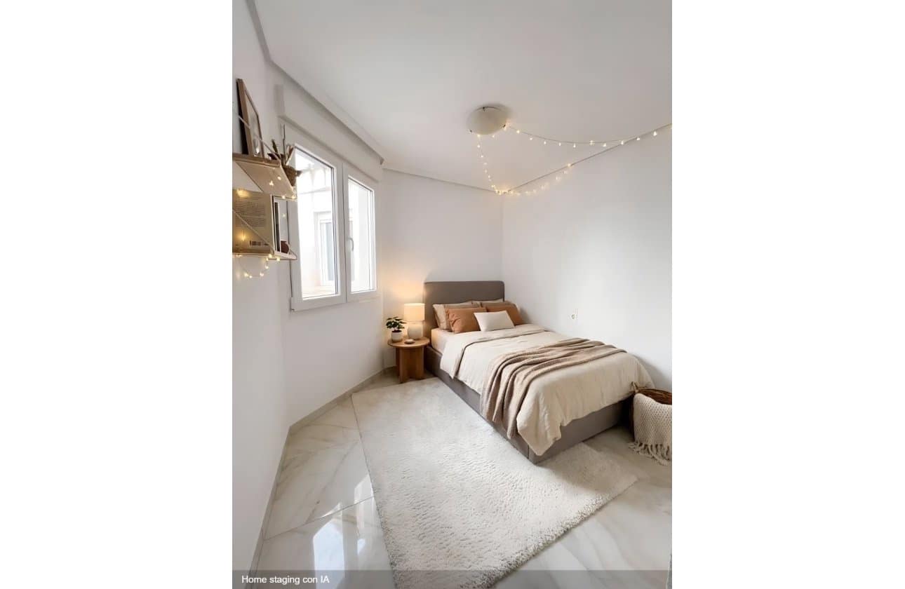 2 bedroom Penthouse for sale in Torrevieja - € 198,900 (Ref: 9634625)