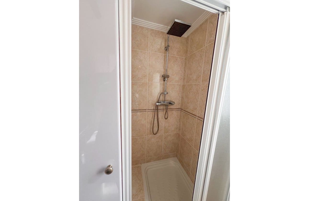 3 slaapkamer Penthouse te koop in Torrevieja - € 265.000 (Ref: 9634626)