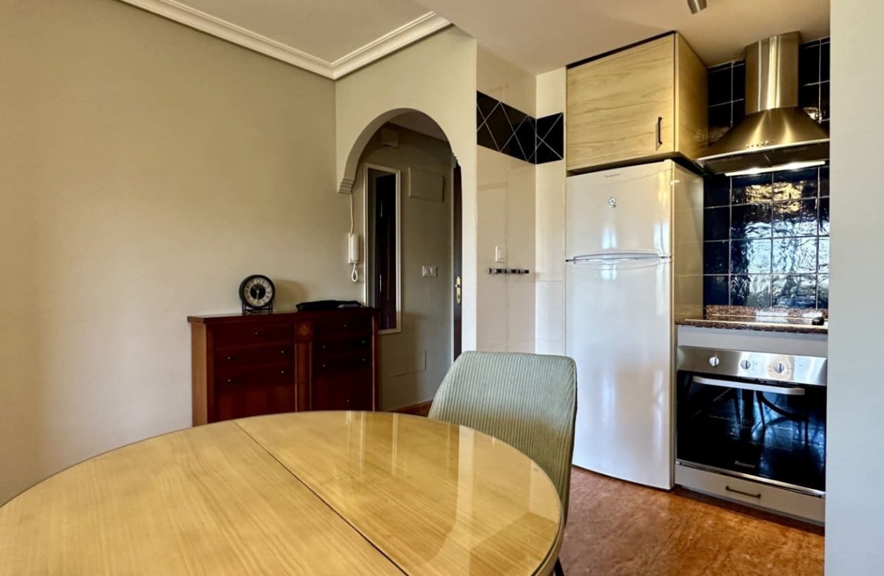 Apartamento de 1 habitación en Torrevieja en venta - 139.000 € (Ref: 9640377)