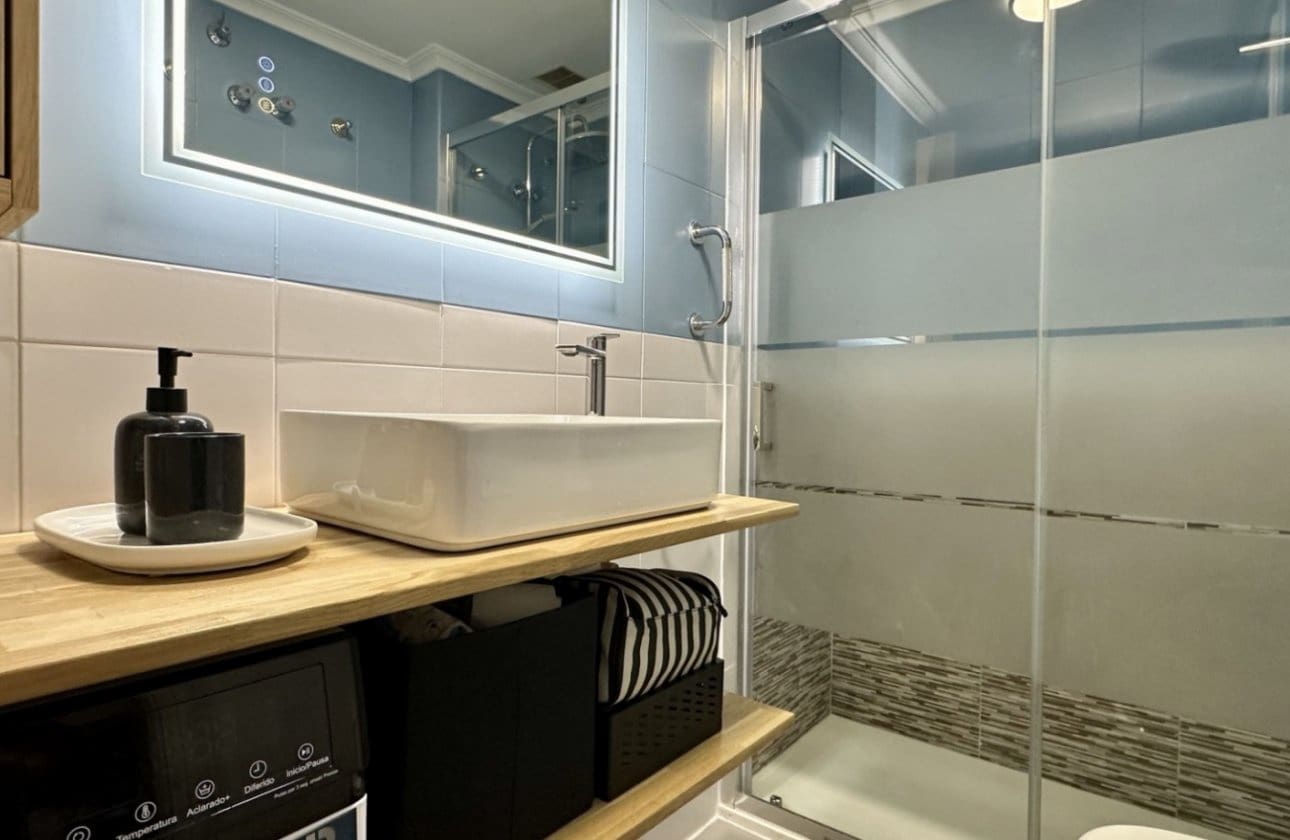 Apartamento de 1 habitación en Torrevieja en venta - 139.000 € (Ref: 9640377)