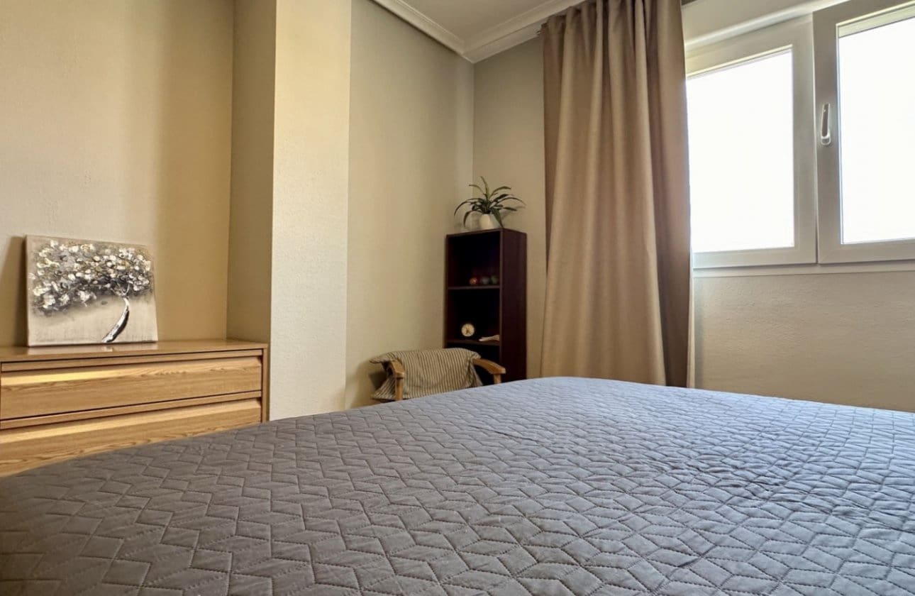 Apartamento de 1 habitación en Torrevieja en venta - 139.000 € (Ref: 9640377)