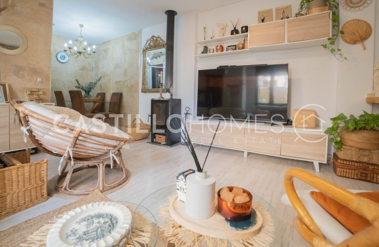 3 sovrum Lägenhet till salu i Torrevieja med pool - 190 000 € (Ref: 9649771)