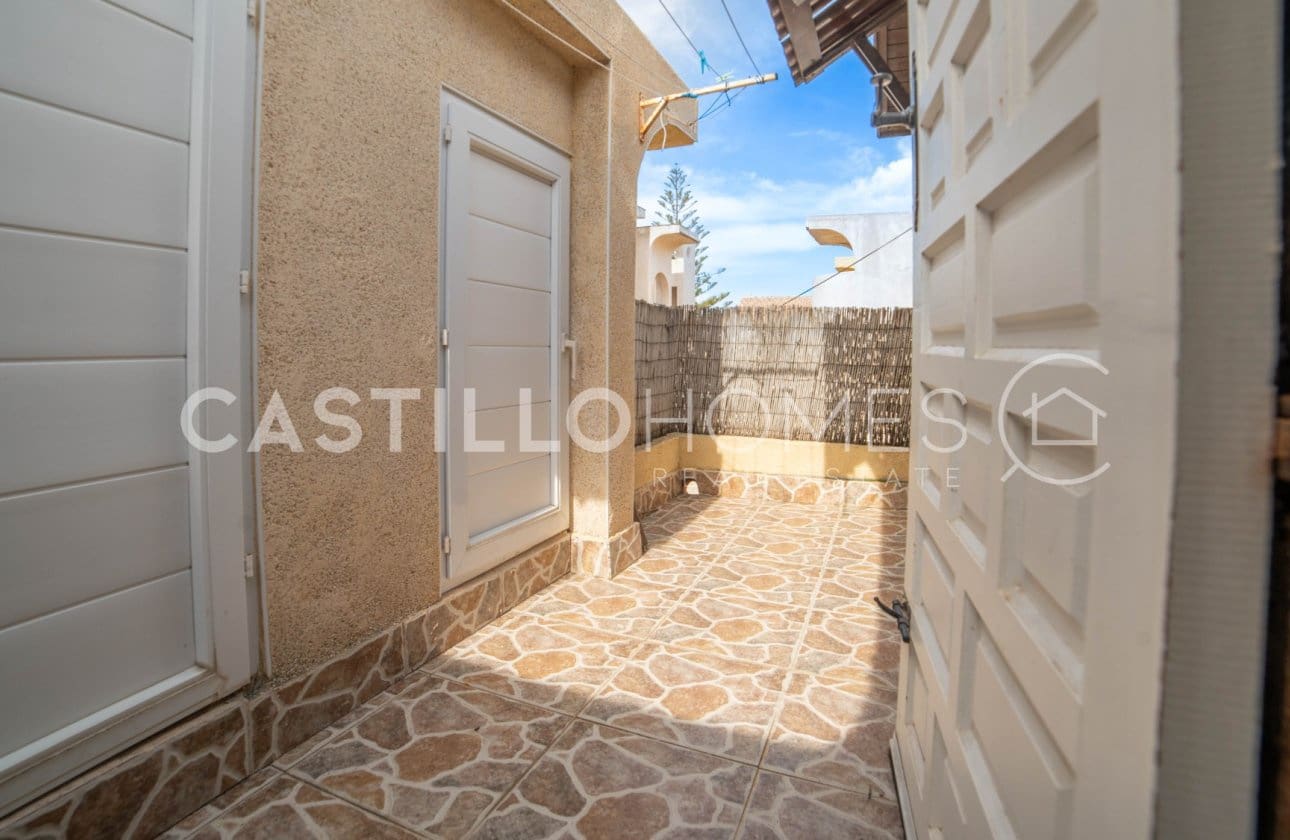 3 sovrum Lägenhet till salu i Torrevieja med pool - 190 000 € (Ref: 9649771)