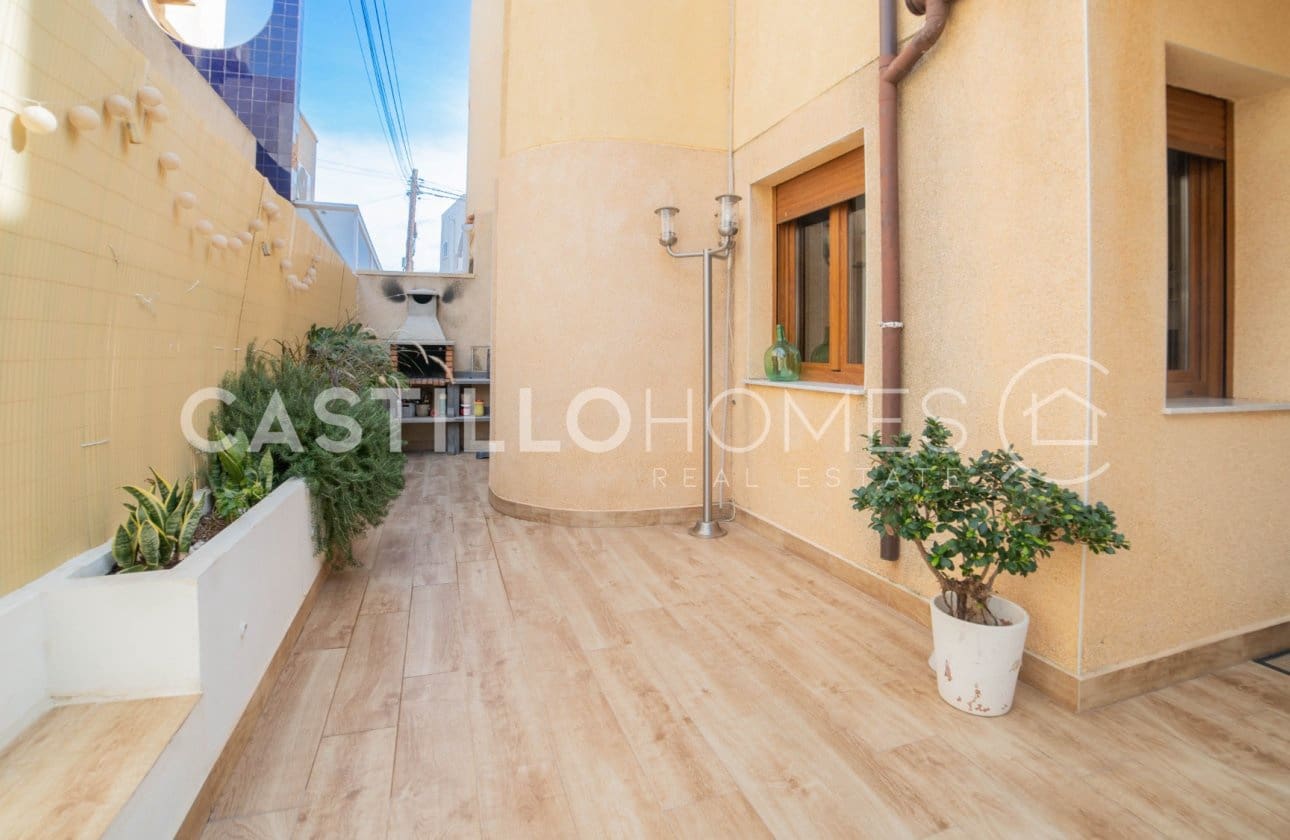 3 sovrum Lägenhet till salu i Torrevieja med pool - 190 000 € (Ref: 9649771)