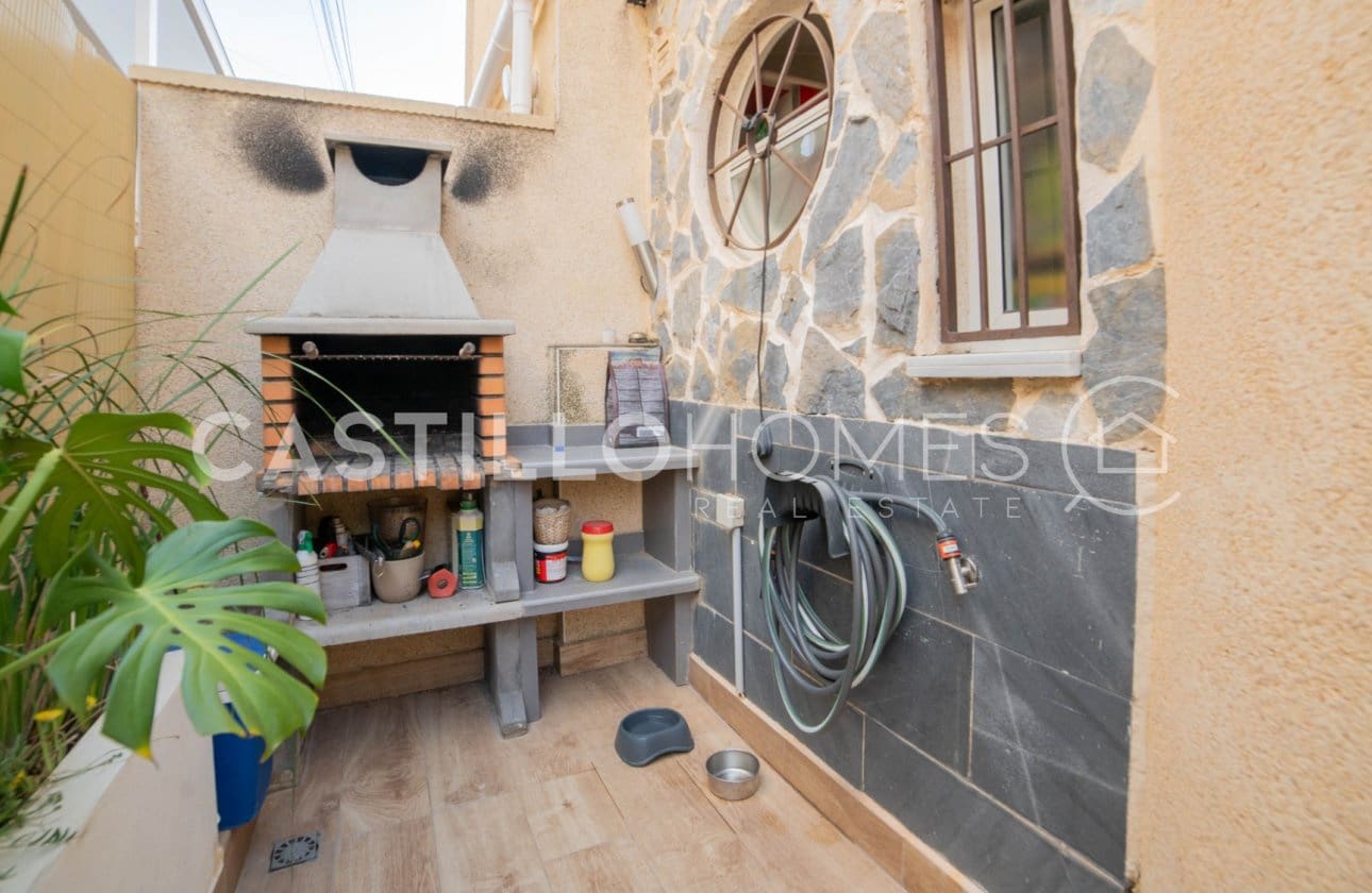 3 sovrum Lägenhet till salu i Torrevieja med pool - 190 000 € (Ref: 9649771)