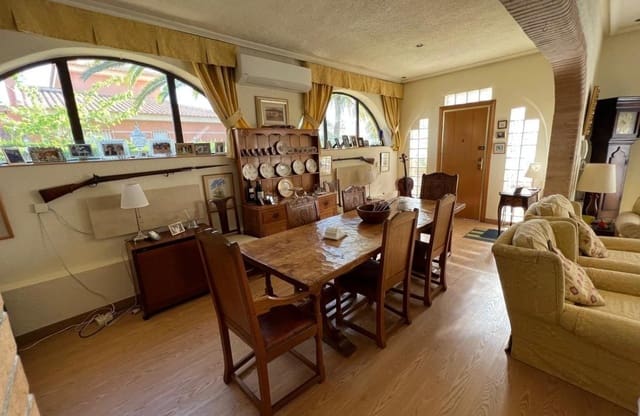 3 soverom Villa til salgs i Cabo Roig, Orihuela med svømmebasseng - € 790 000 (Ref: 9649772)