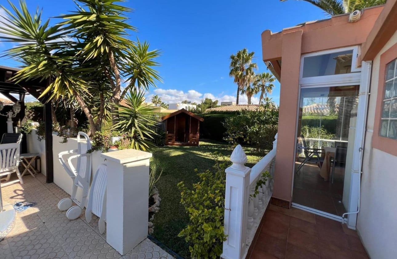 3 soverom Villa til salgs i Cabo Roig med svømmebasseng - € 790 000 (Ref: 9649772)