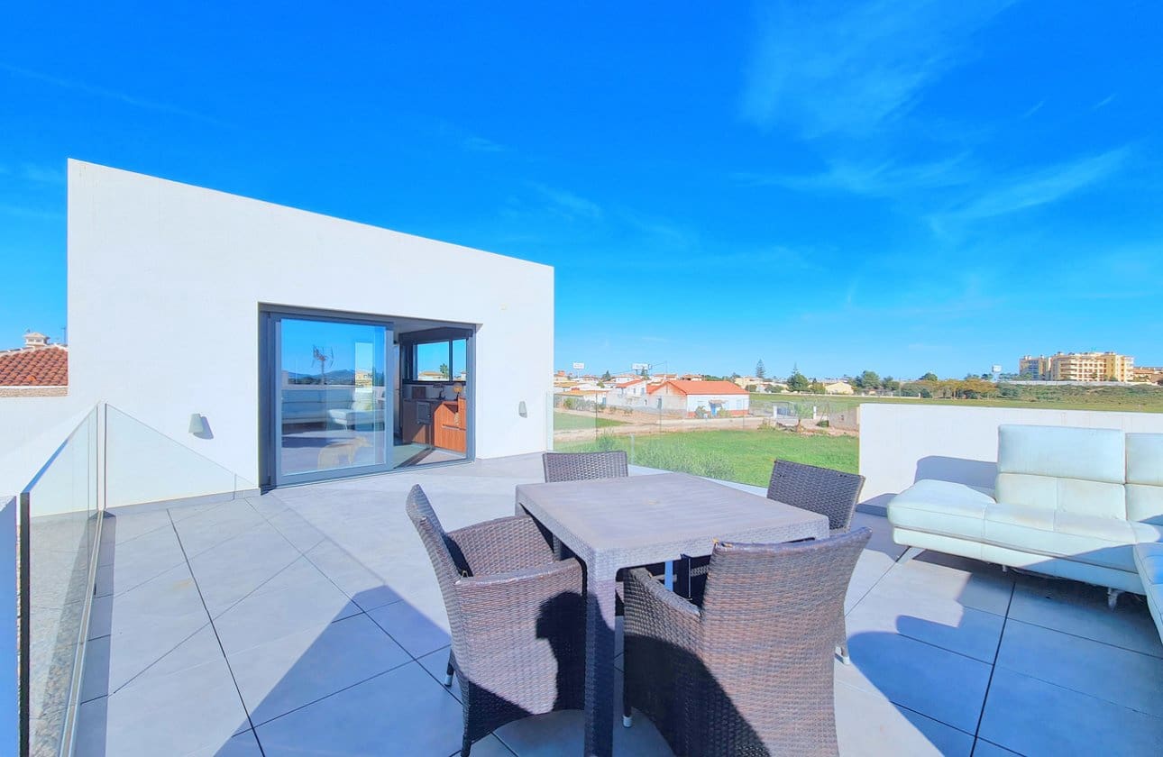 3 camera da letto Villa in vendita in Los Alcazares con piscina - 775.000 € (Rif: 9649773)