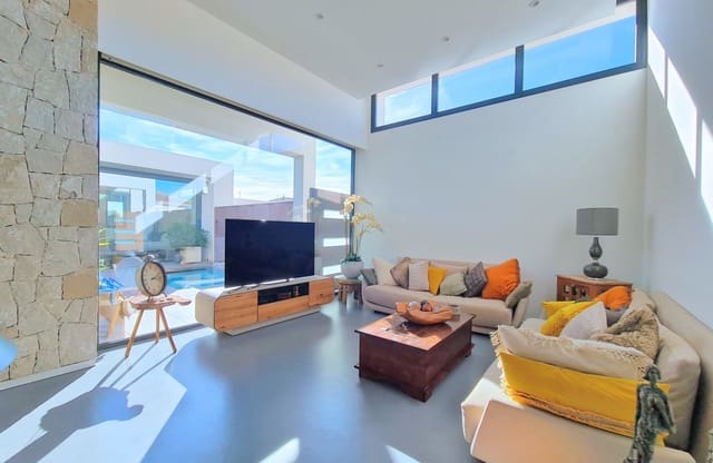 3 camera da letto Villa in vendita in Las Lomas de Rame - Bahía Bella, Los Alcázares con piscina - 775.000 € (Rif: 9649773)