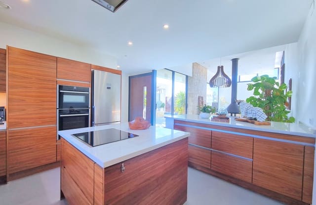 3 camera da letto Villa in vendita in Las Lomas de Rame - Bahía Bella, Los Alcázares con piscina - 775.000 € (Rif: 9649773)