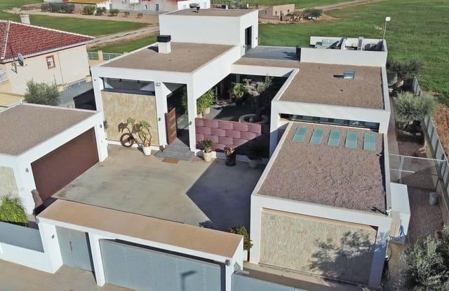 3 camera da letto Villa in vendita in Las Lomas de Rame - Bahía Bella, Los Alcázares con piscina - 775.000 € (Rif: 9649773)