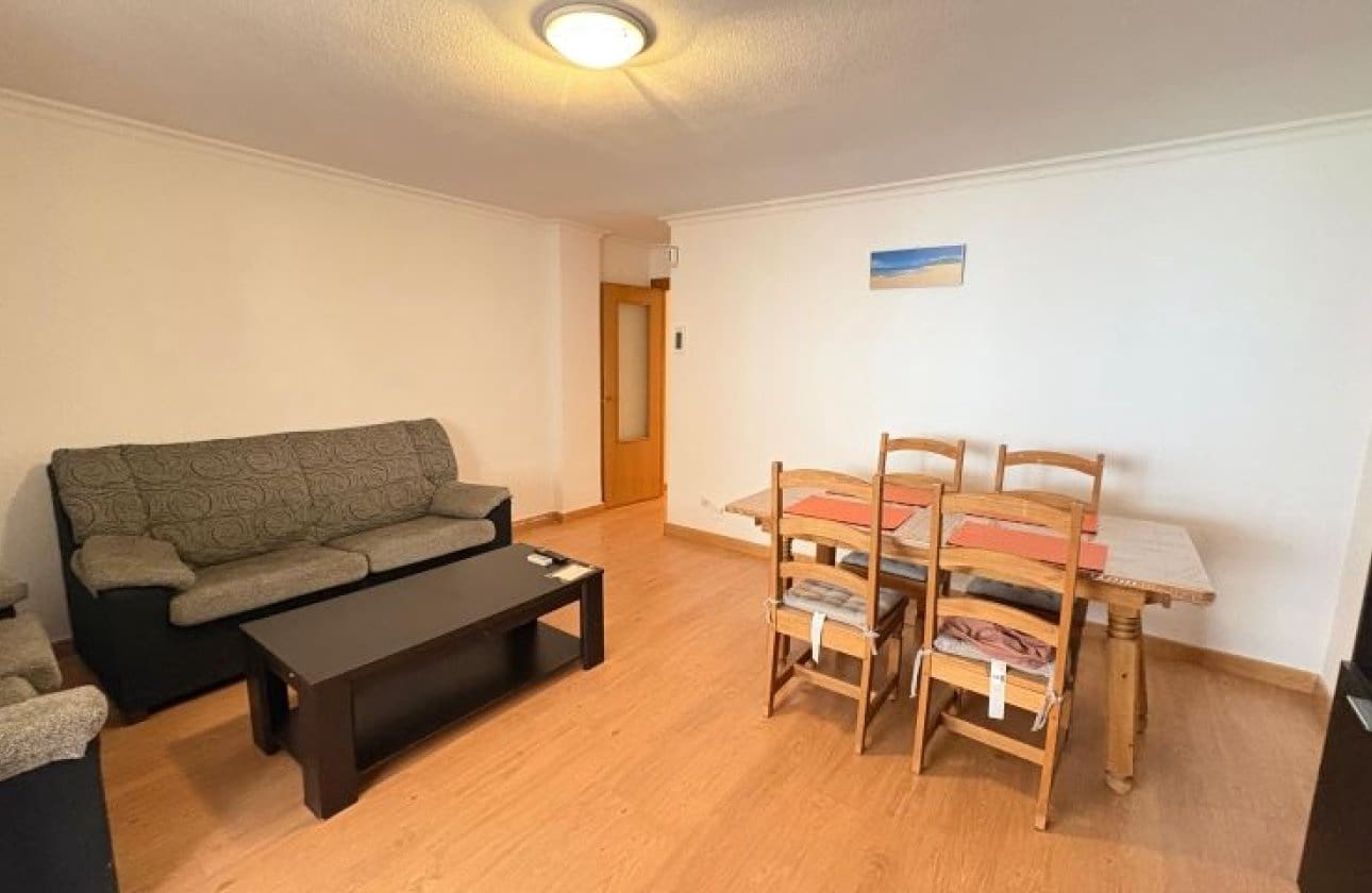 3 bedroom Beach Apartment for sale in Torrevieja - € 165,000 (Ref: 9649775)