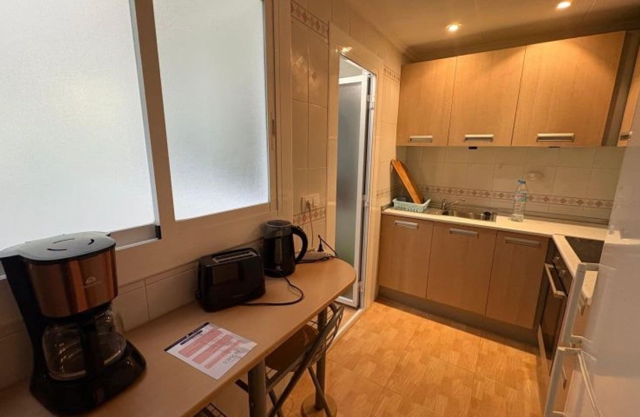 3 bedroom Beach Apartment for sale in Torrevieja - € 165,000 (Ref: 9649775)