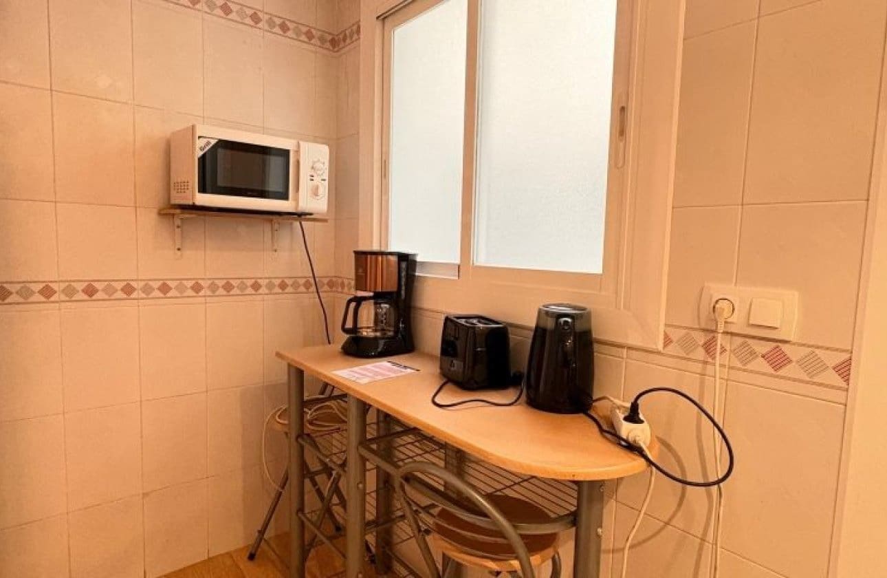 3 bedroom Beach Apartment for sale in Torrevieja - € 165,000 (Ref: 9649775)