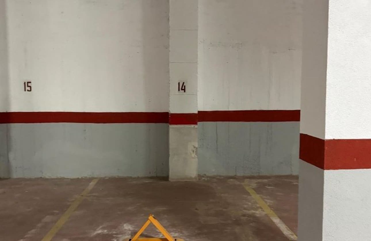 3 bedroom Beach Apartment for sale in Torrevieja - € 165,000 (Ref: 9649775)