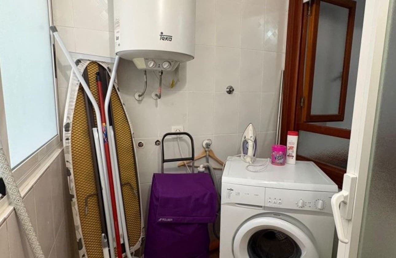 3 bedroom Beach Apartment for sale in Torrevieja - € 165,000 (Ref: 9649775)