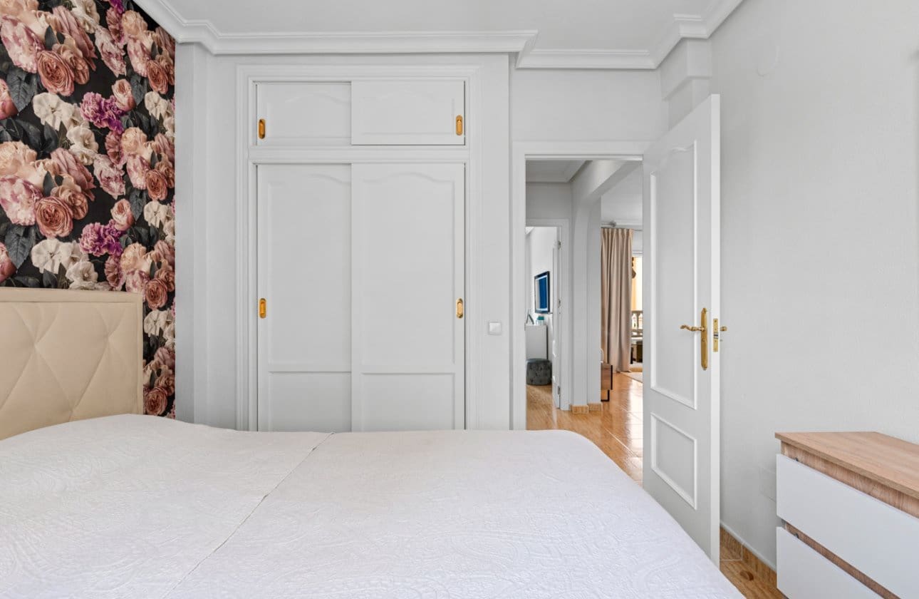 2 sovrum Lägenhet till salu i Orihuela Costa med pool - 179 000 € (Ref: 9650390)