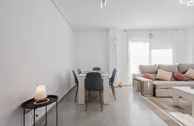 4 bedroom Apartment for sale in San Miguel de Salinas - € 179,900 (Ref: 9650392)