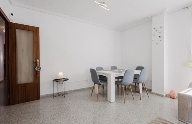 4 bedroom Apartment for sale in San Miguel de Salinas - € 179,900 (Ref: 9650392)