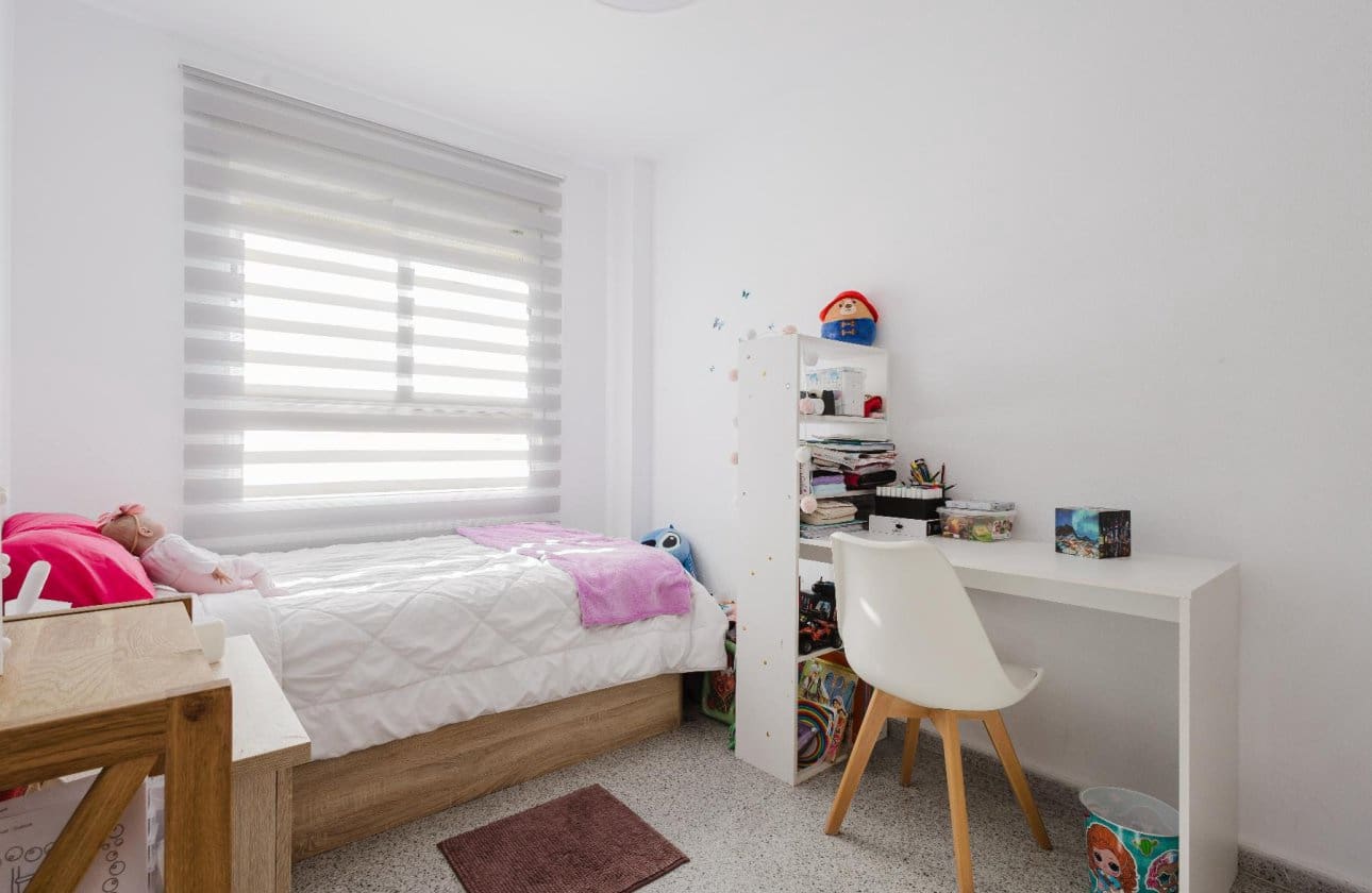 4 bedroom Apartment for sale in San Miguel de Salinas - € 179,900 (Ref: 9650392)