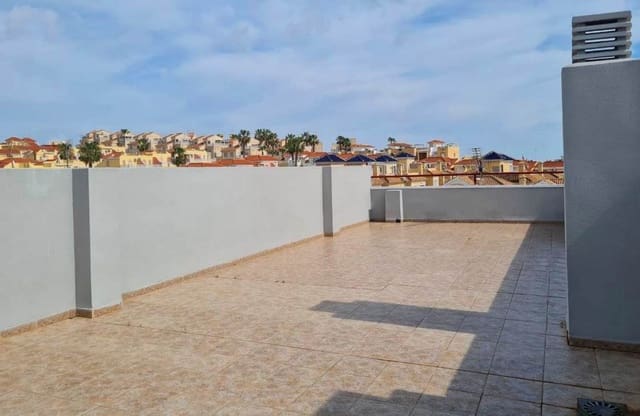 2 slaapkamer Penthouse te koop in Villamartin, Orihuela - € 148.000 (Ref: 9670972)