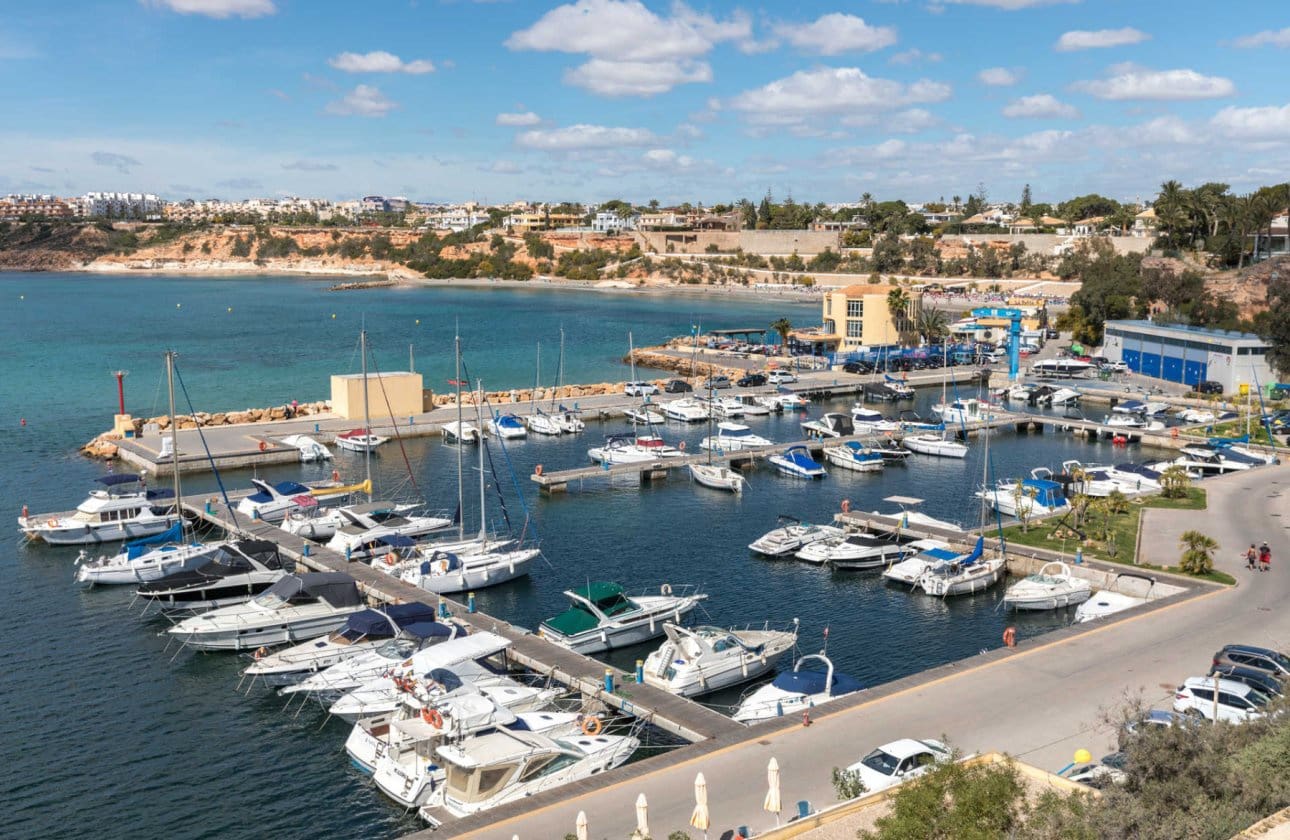 2 bedroom Penthouse for sale in Villamartin - € 148,000 (Ref: 9670972)