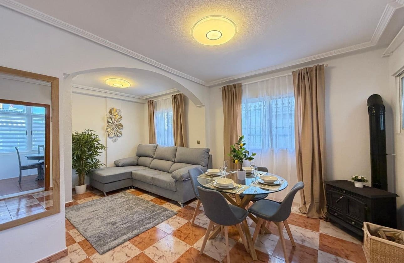 2 sovrum Hus till salu i Filipinas med pool - 225 000 € (Ref: 9677891)