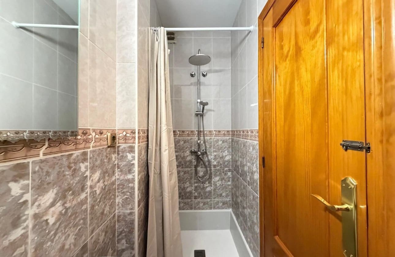 2 sovrum Hus till salu i Filipinas med pool - 225 000 € (Ref: 9677891)