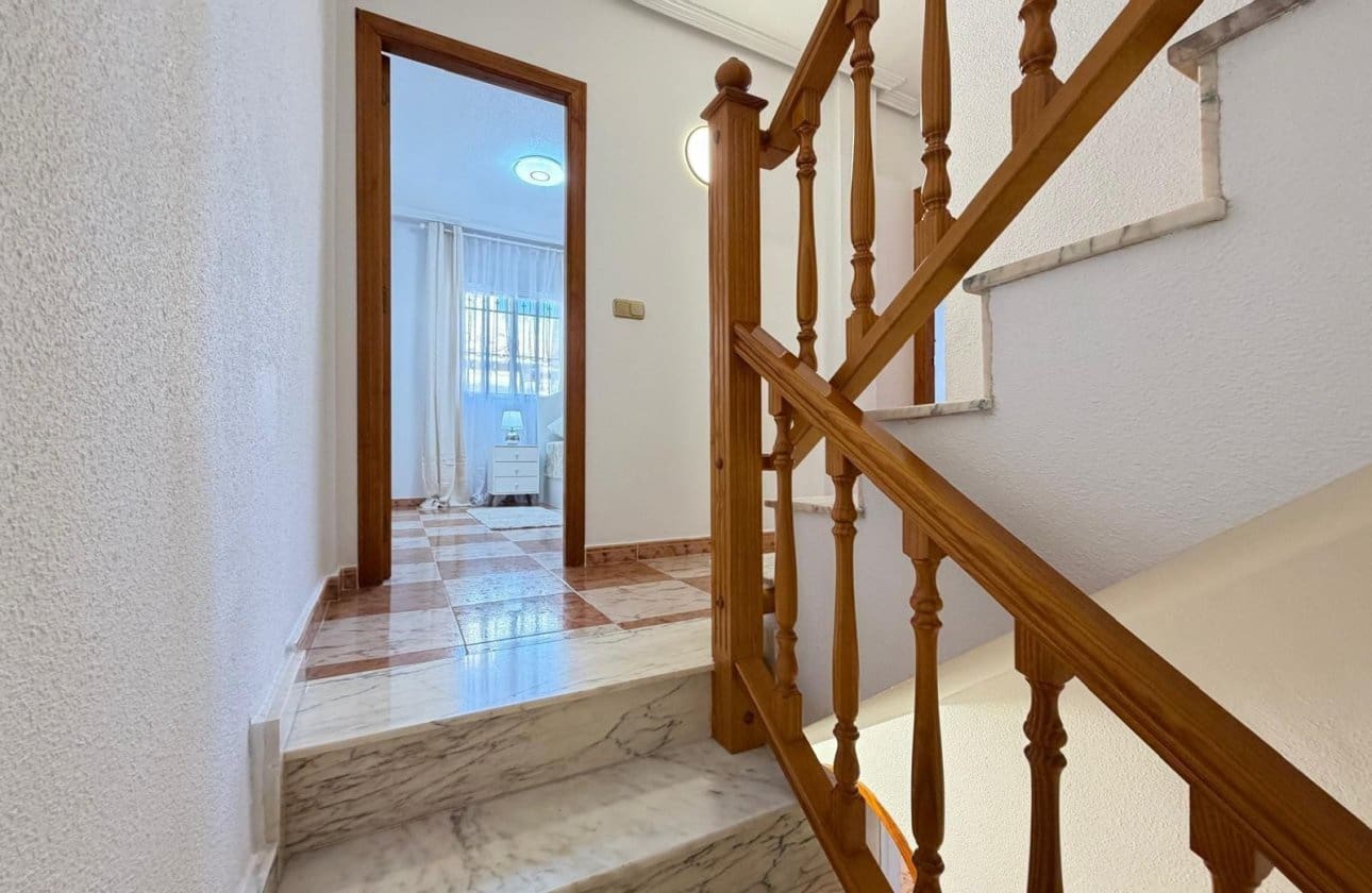 2 sovrum Hus till salu i Filipinas med pool - 225 000 € (Ref: 9677891)