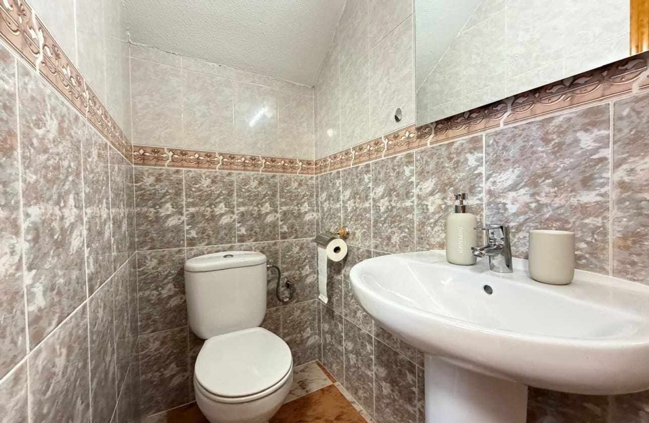 2 sovrum Hus till salu i Filipinas med pool - 225 000 € (Ref: 9677891)