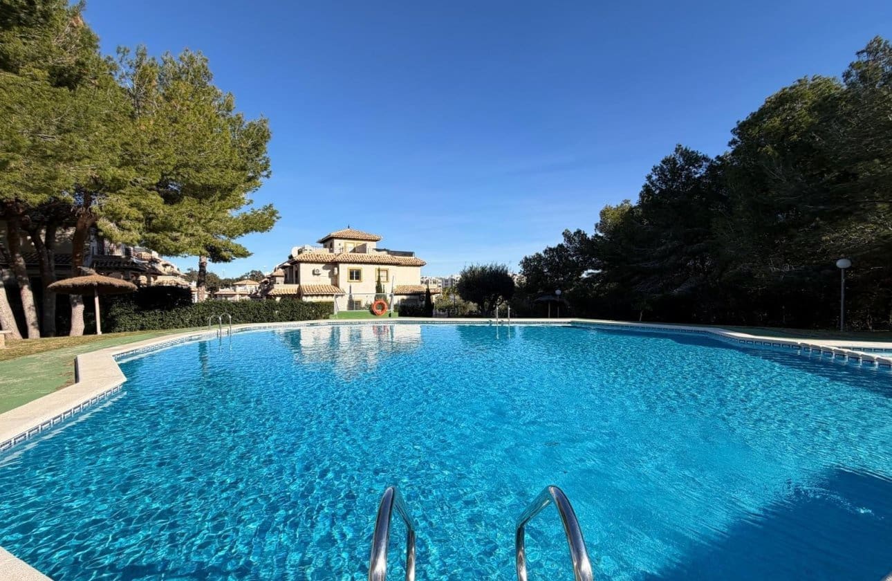 2 sovrum Hus till salu i Filipinas med pool - 225 000 € (Ref: 9677891)